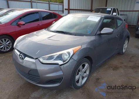 2013 Hyundai Veloster Base W/Black z USA, uszkodzony, nr VIN KMHTC6AD7DU117545